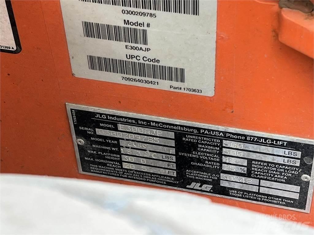 JLG E300AJP Knikarmhoogwerkers