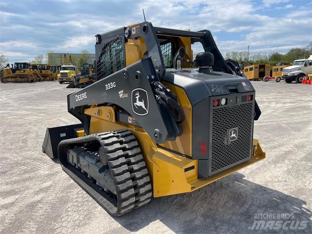 John Deere 333G Schrankladers