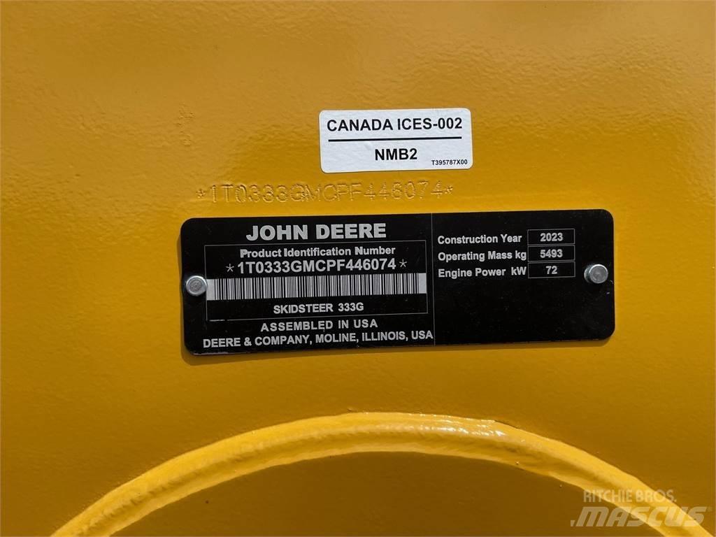 John Deere 333G Schrankladers
