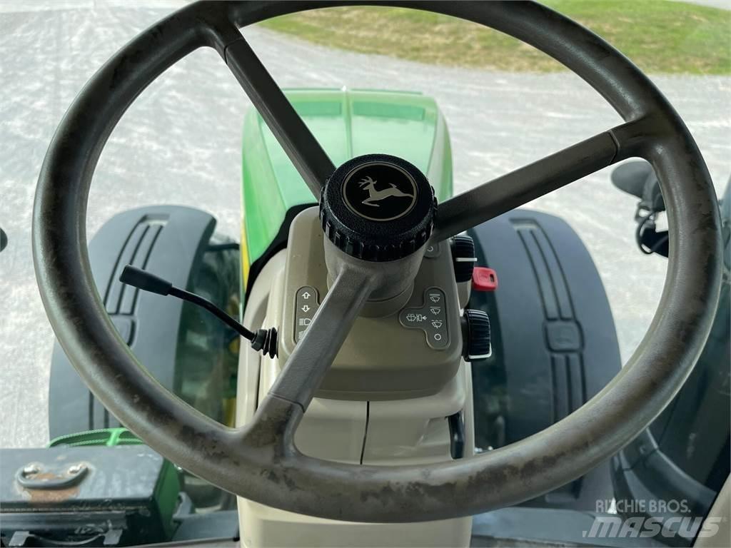 John Deere 8245R Tractoren