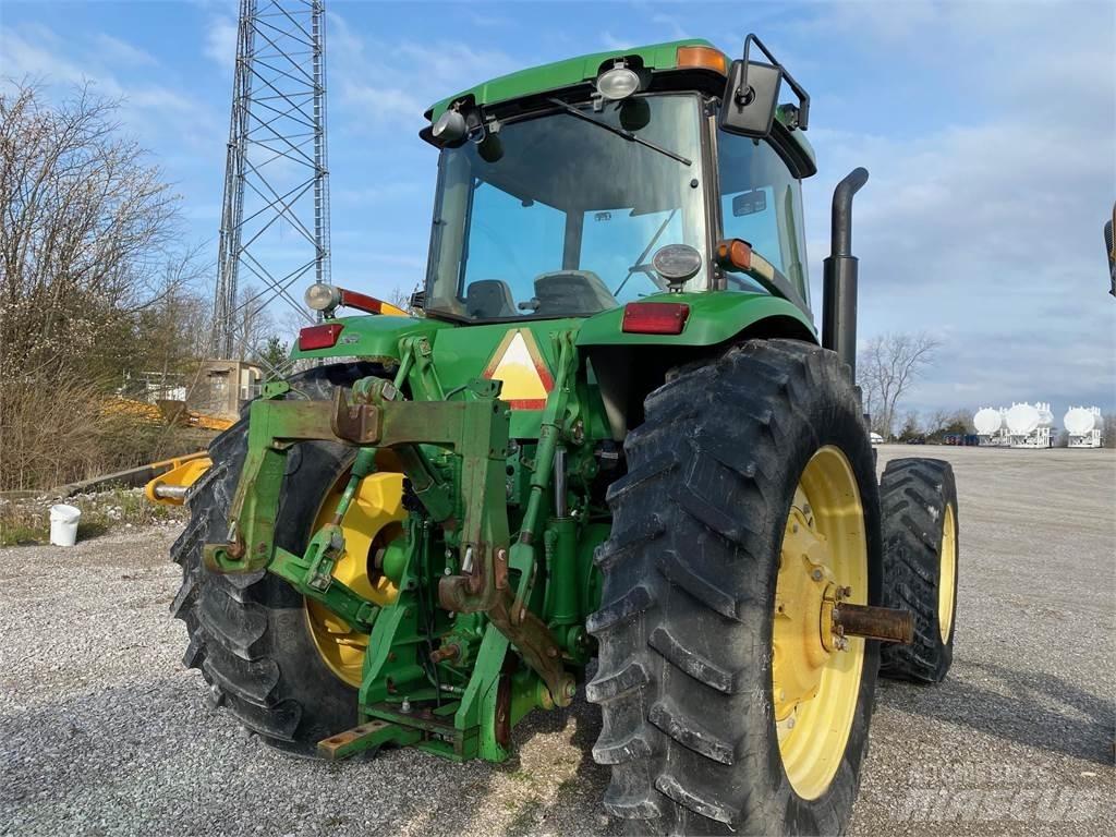 John Deere 8320 Tractoren