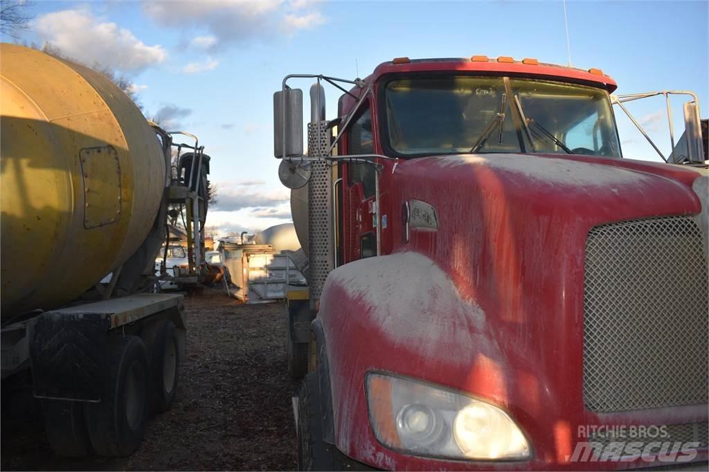 Kenworth T440 Betonmixers en pompen