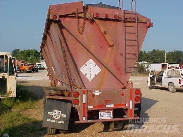 Klein  Tankwagen
