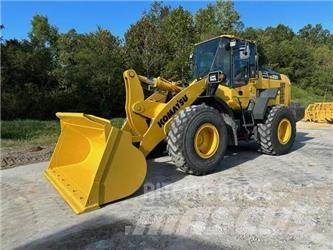 Komatsu WA320-8 Wielladers
