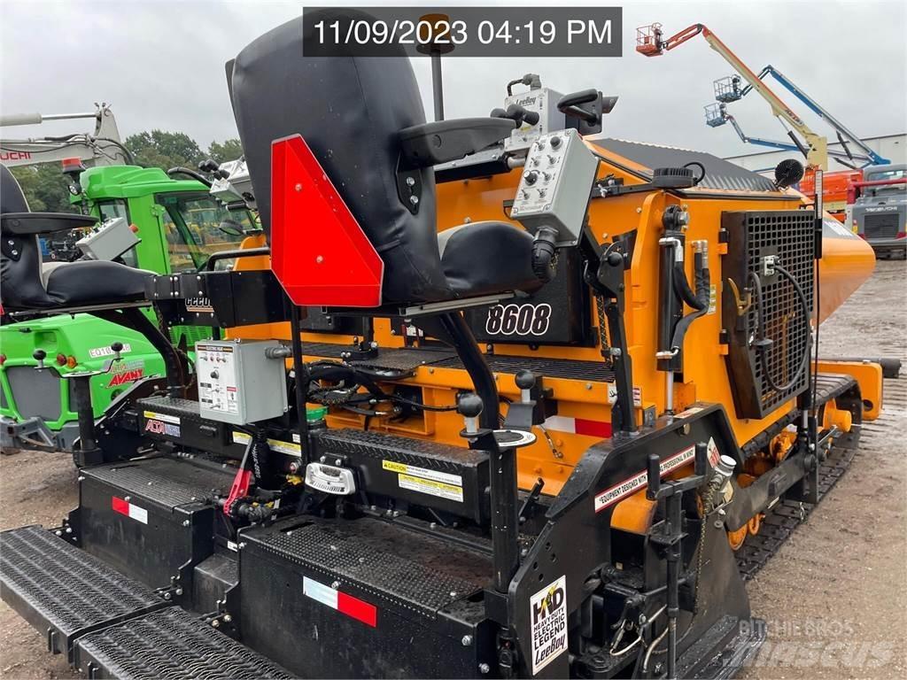LeeBoy 8608 Asfaltafwerkmachines
