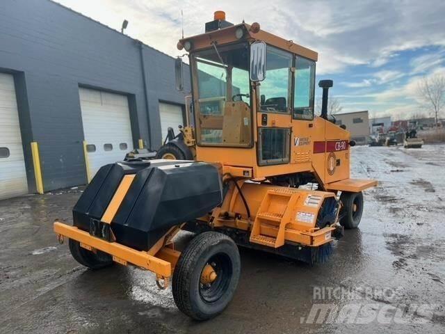 LeeBoy CB90 Veegmachines