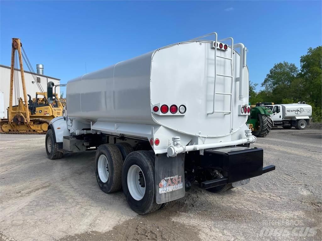Peterbilt 335 Water tankwagens