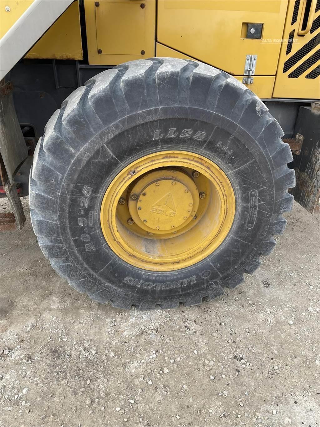 SDLG L948F Wielladers