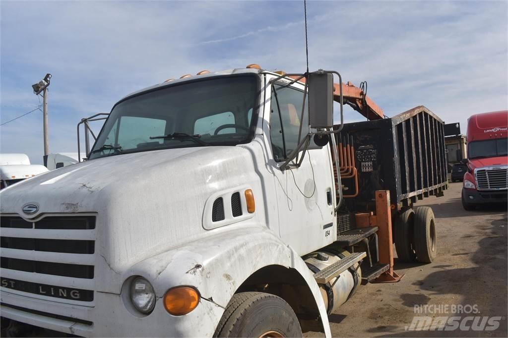 Sterling L7500 Vlakke laadvloer met kraan