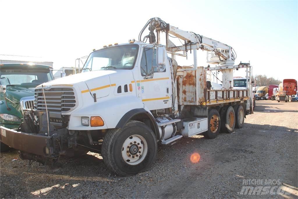 Sterling L8500 Vlakke laadvloer met kraan
