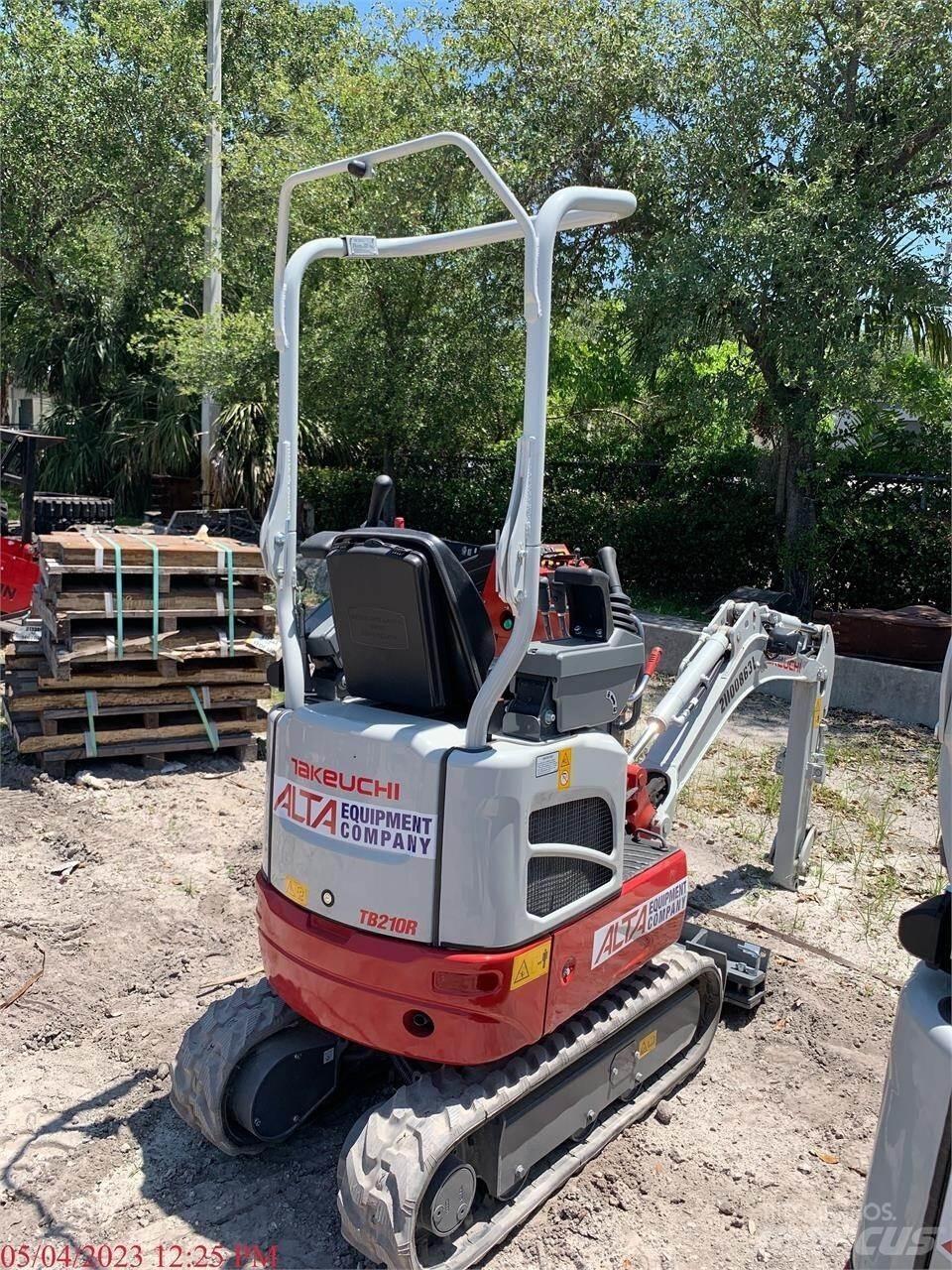Takeuchi TB210R Minigraafmachines < 7t