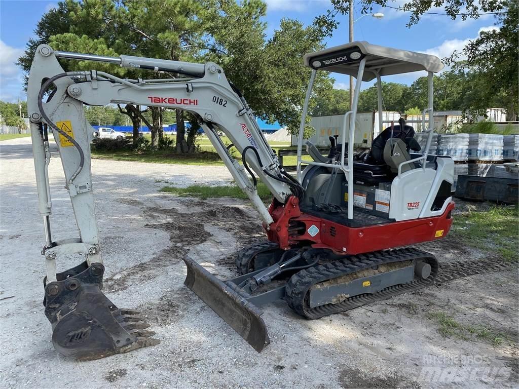 Takeuchi TB225 Minigraafmachines < 7t