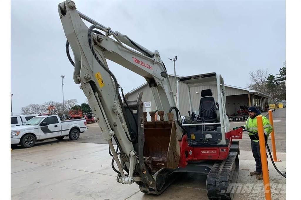 Takeuchi TB250-2 Minigraafmachines < 7t