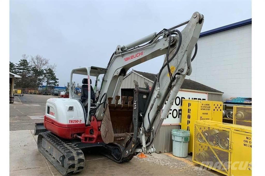 Takeuchi TB250-2 Minigraafmachines < 7t