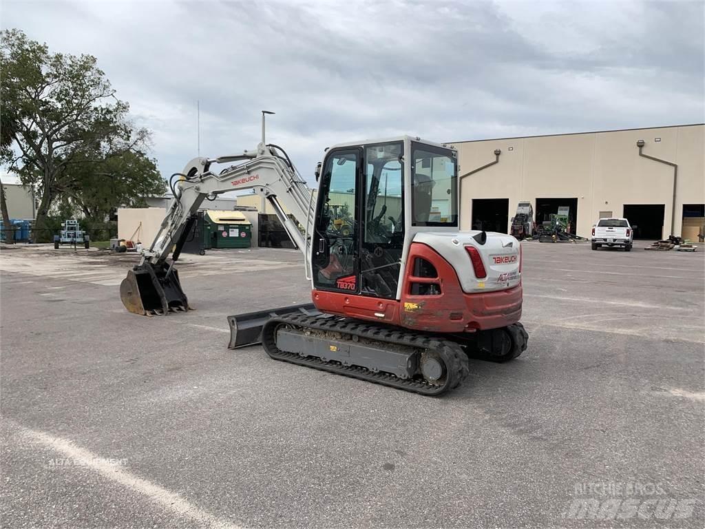 Takeuchi TB370 Rupsgraafmachines