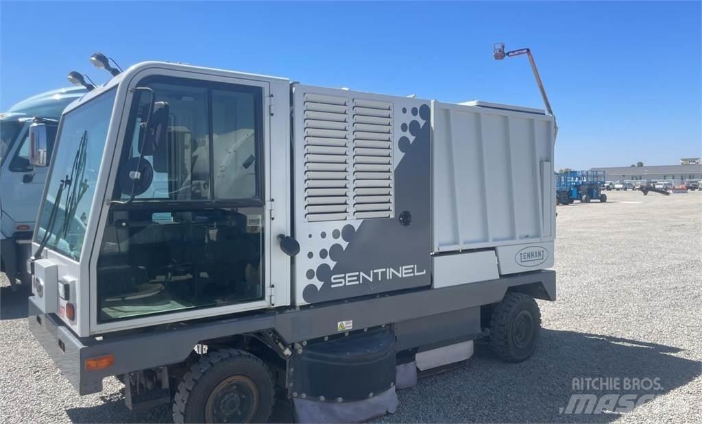 Tennant SENTINEL Veegmachines