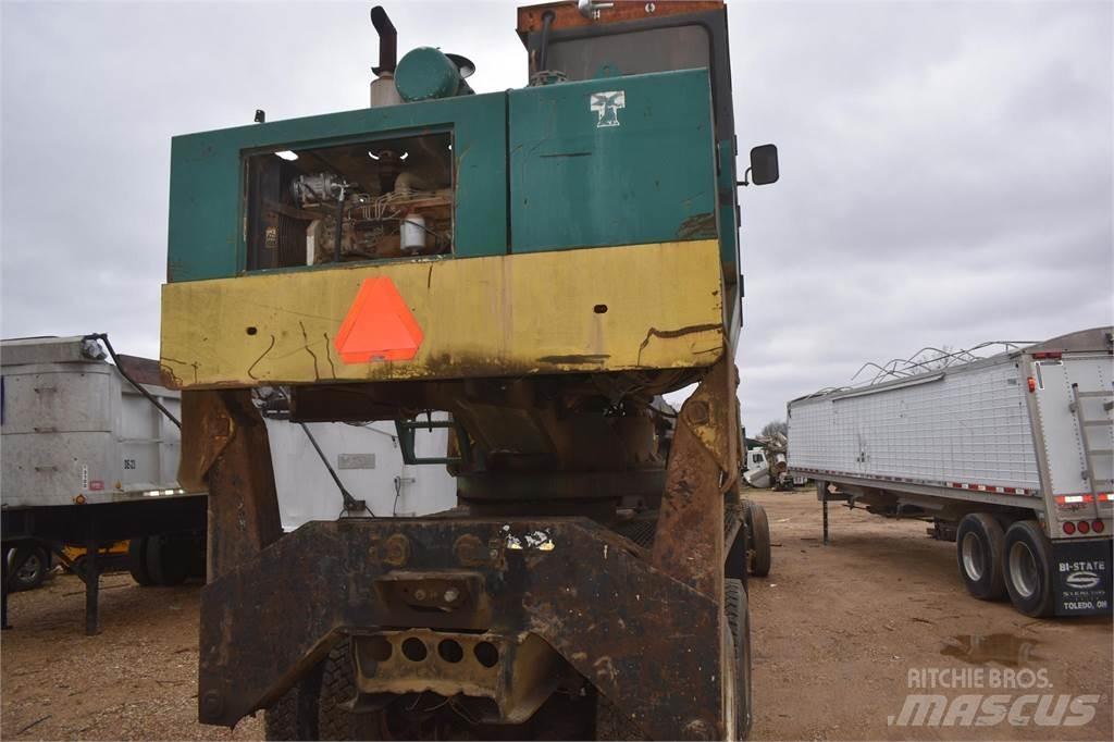 Timberjack 330 Bosbouwaanhangers