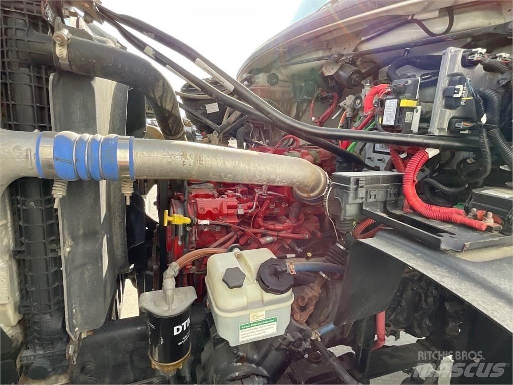VERSALIFT VST9000I Auto hoogwerkers