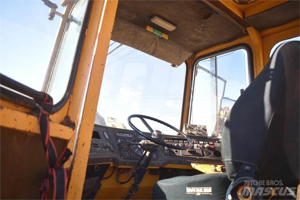 Volvo A25 Knik dumptrucks