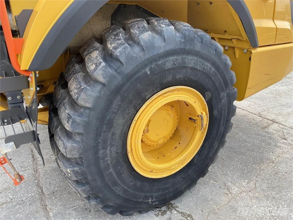 Volvo A25G Knik dumptrucks