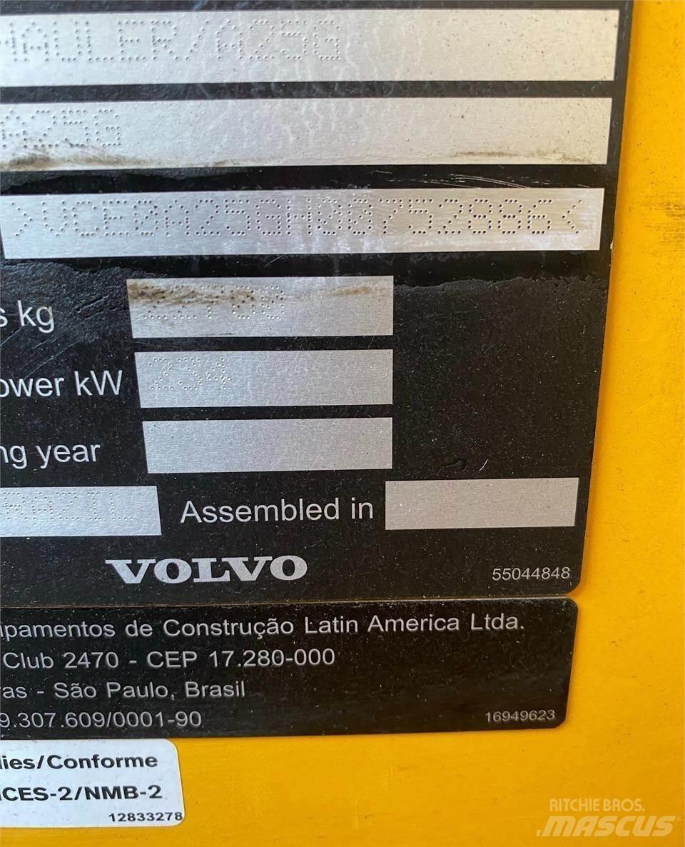 Volvo A25G Knik dumptrucks