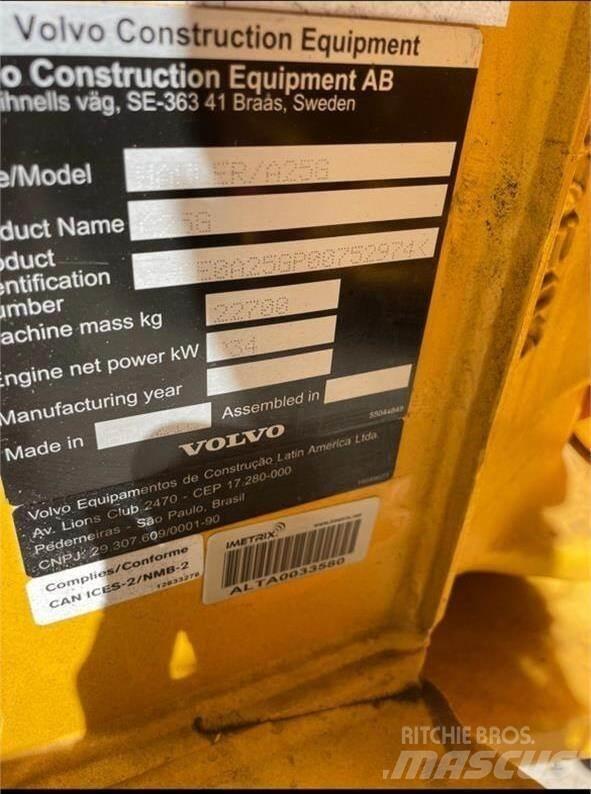Volvo A25G Knik dumptrucks