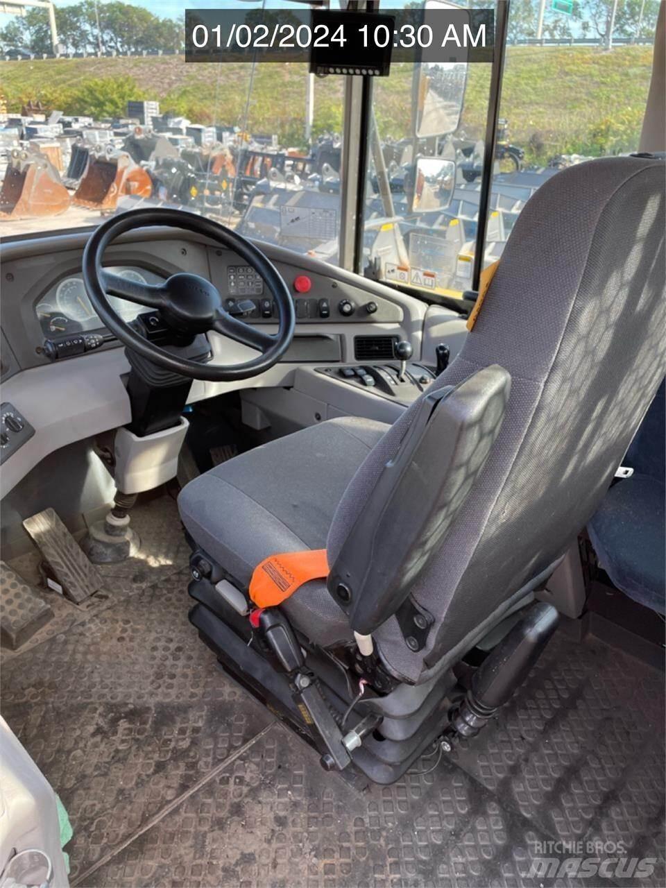 Volvo A30G Knik dumptrucks