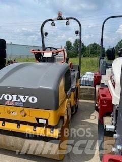 Volvo CR30B Combinatiewalsen