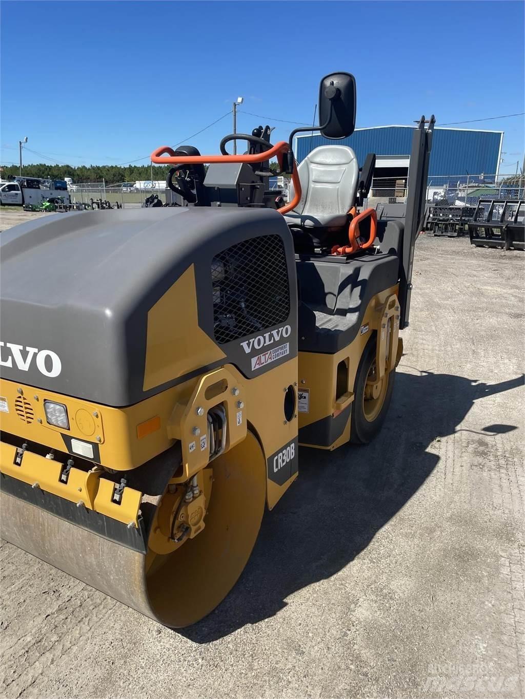 Volvo CR30B Combinatiewalsen