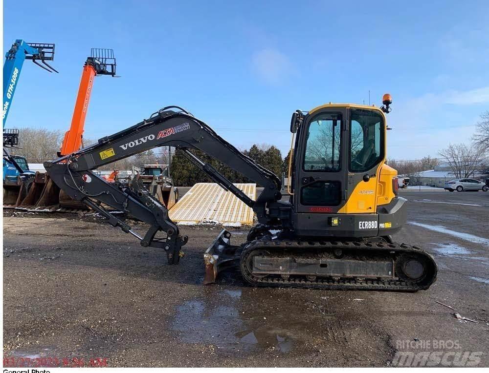 Volvo ECR88D Rupsgraafmachines