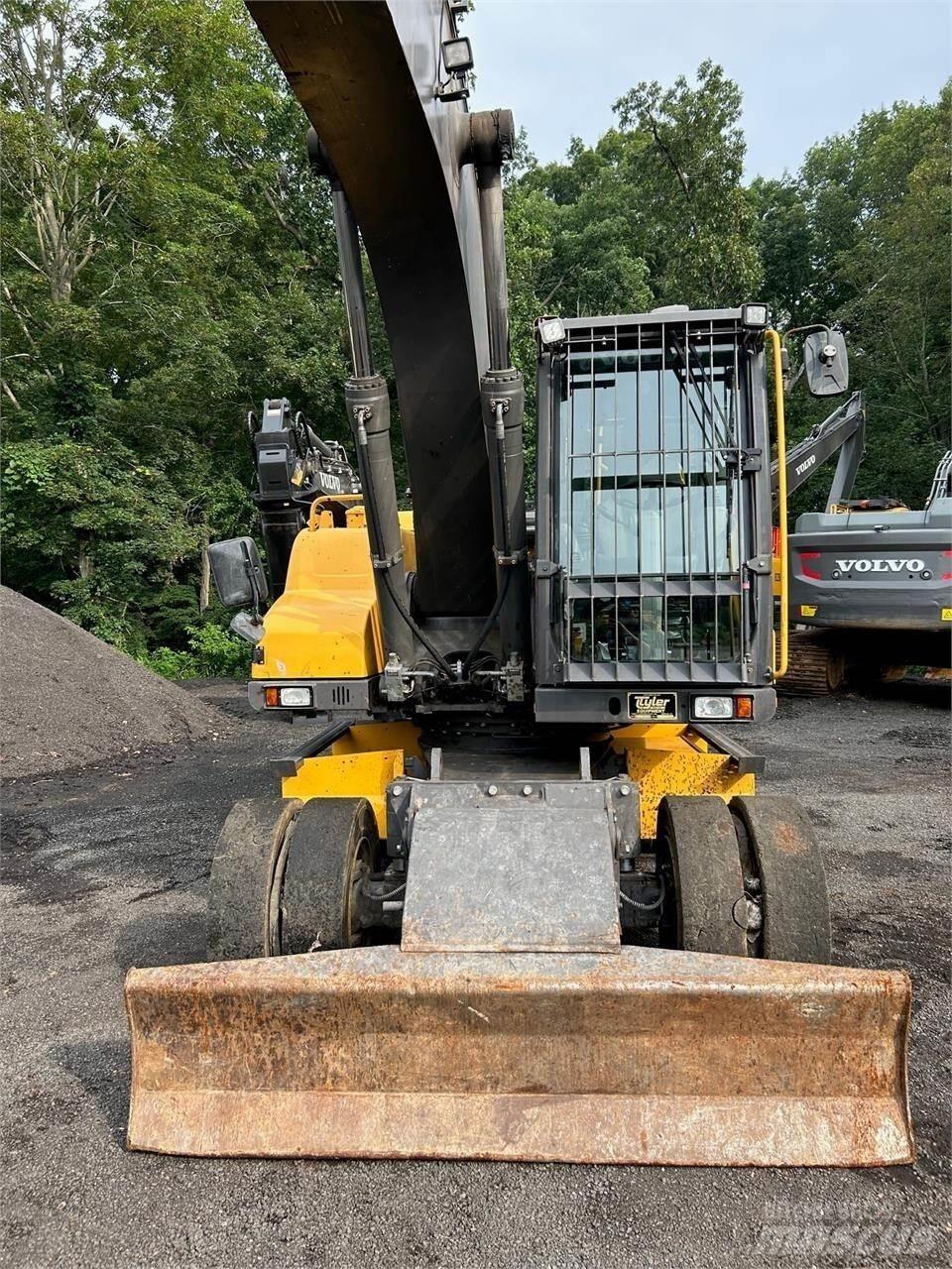 Volvo EW210D Wielgraafmachines