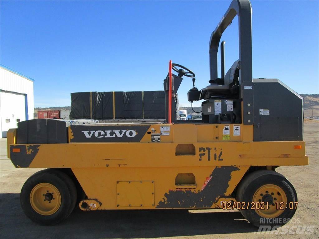 Volvo PT125C Bandenwalsen