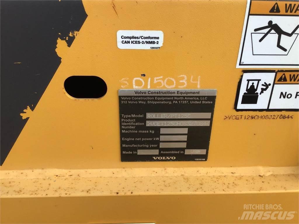Volvo PT125C Bandenwalsen