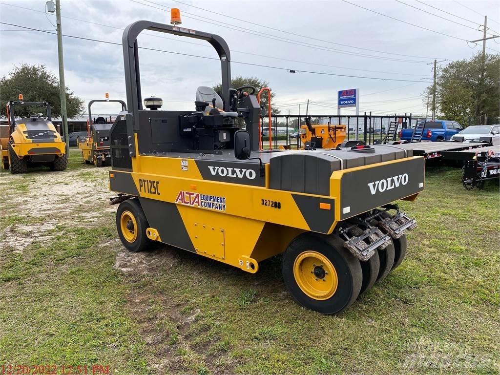 Volvo PT125C Bandenwalsen