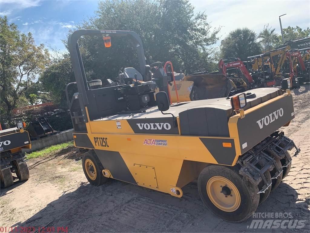 Volvo PT125C Bandenwalsen