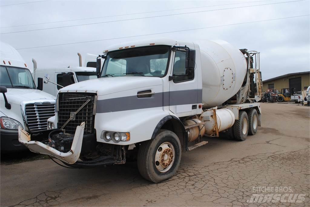 Volvo VHD64B200 Betonmixers en pompen