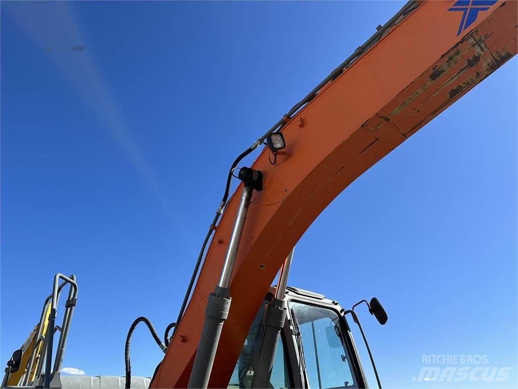 XCMG XE210CU Rupsgraafmachines