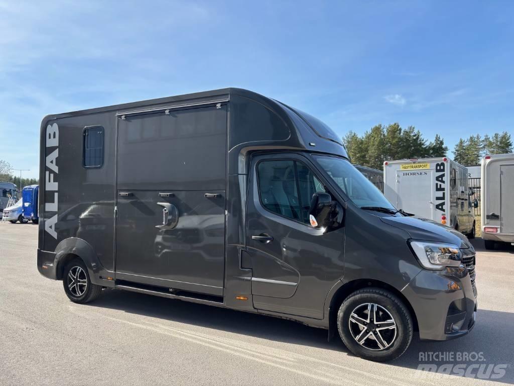 Renault Master Dieren transport trucks