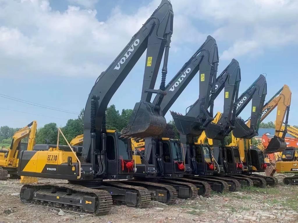 Volvo EC210 Rupsgraafmachines