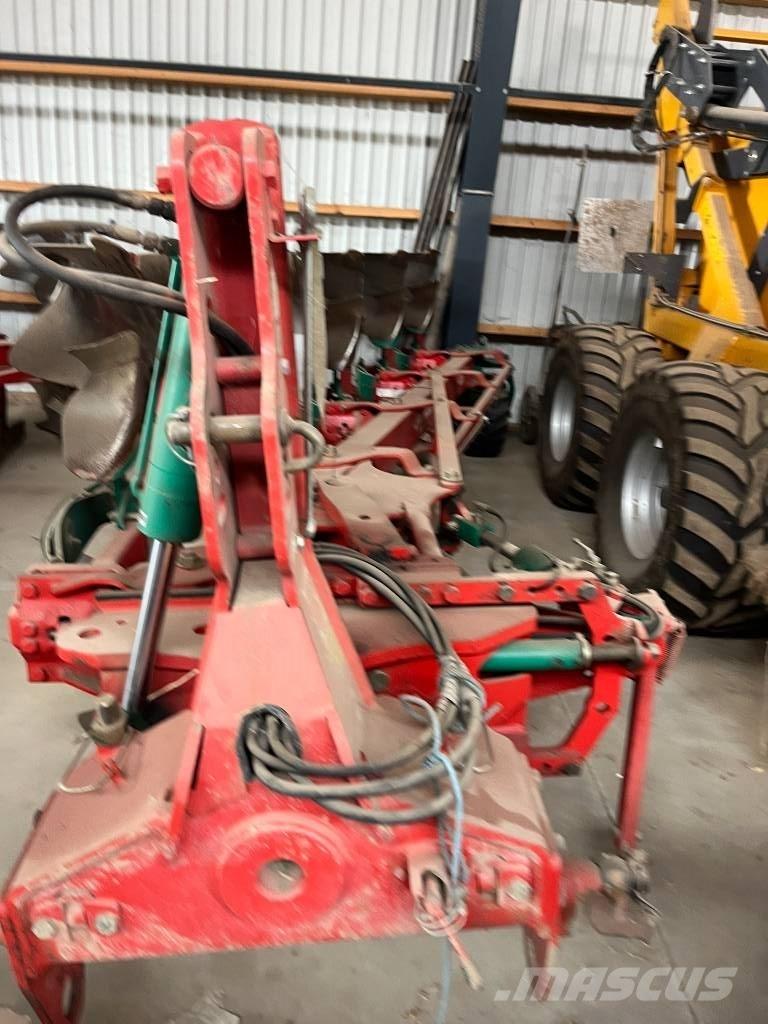 Kverneland EG 100 Wentelploegen