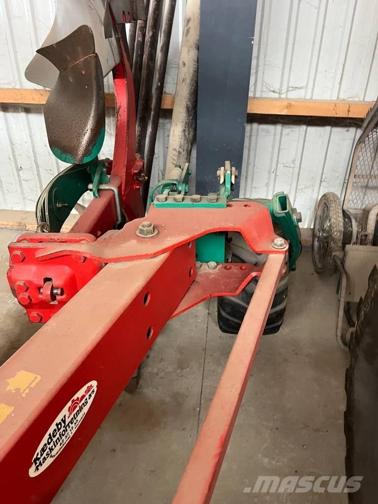 Kverneland EG 100 Wentelploegen