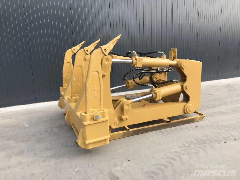 CAT D7 Wegopbrekers