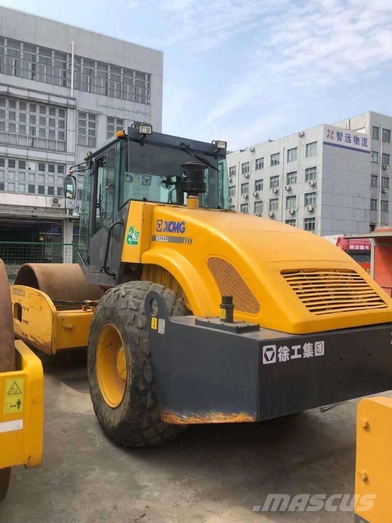 XCMG XS 223 J Trilrolwalsen