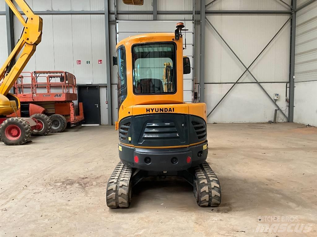 Hyundai 30 Z-9 AK Minigraafmachines < 7t