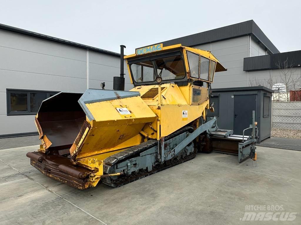 Demag DF 140 C Asfaltafwerkmachines