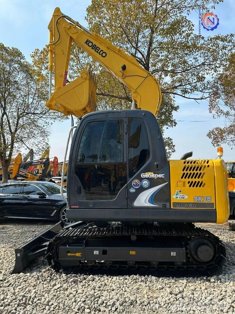 Kobelco SK 75 Rupsgraafmachines
