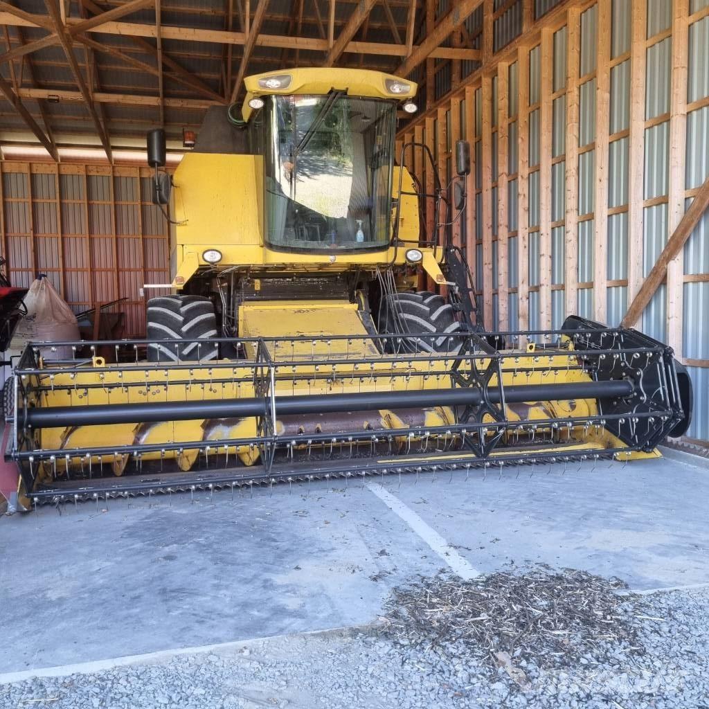 New Holland TC 5070 Maaidorsmachines