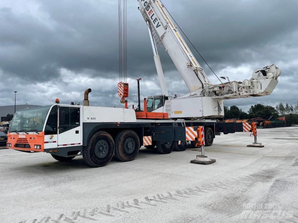 Demag AC 300 Kranen voor alle terreinen