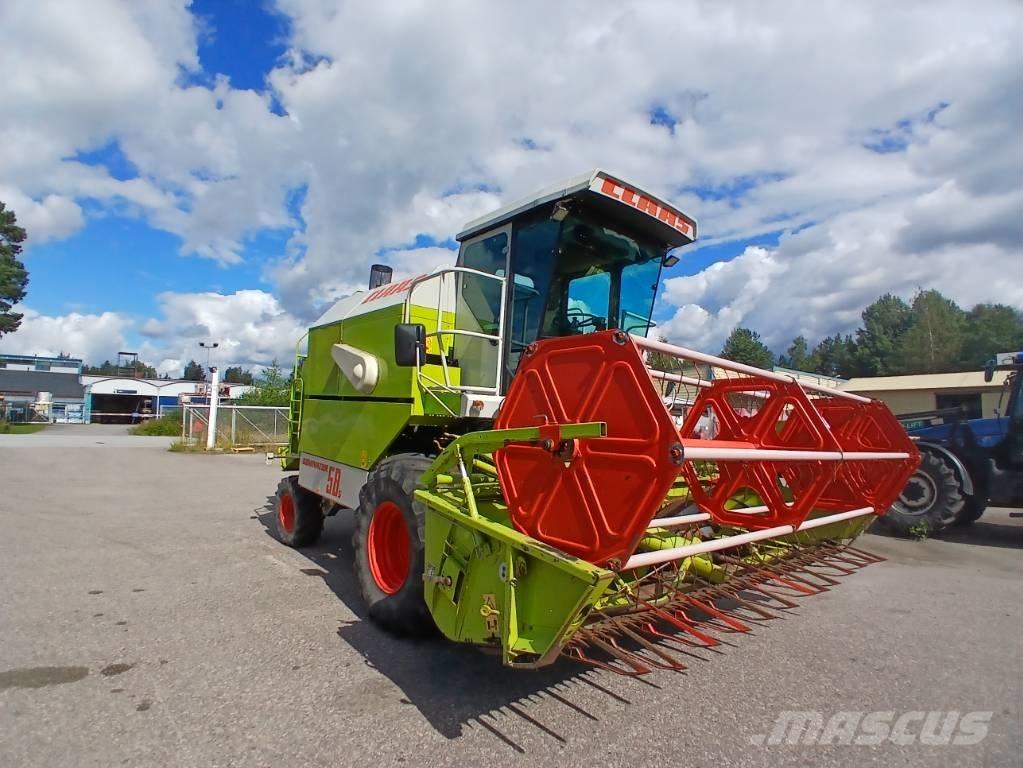 CLAAS Dominator 58 S Maaidorsmachines