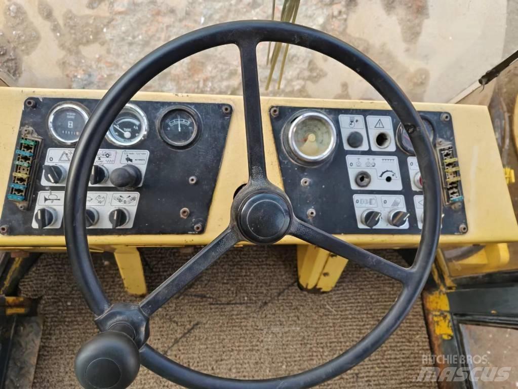 Bomag BW 217 Trilrolwalsen